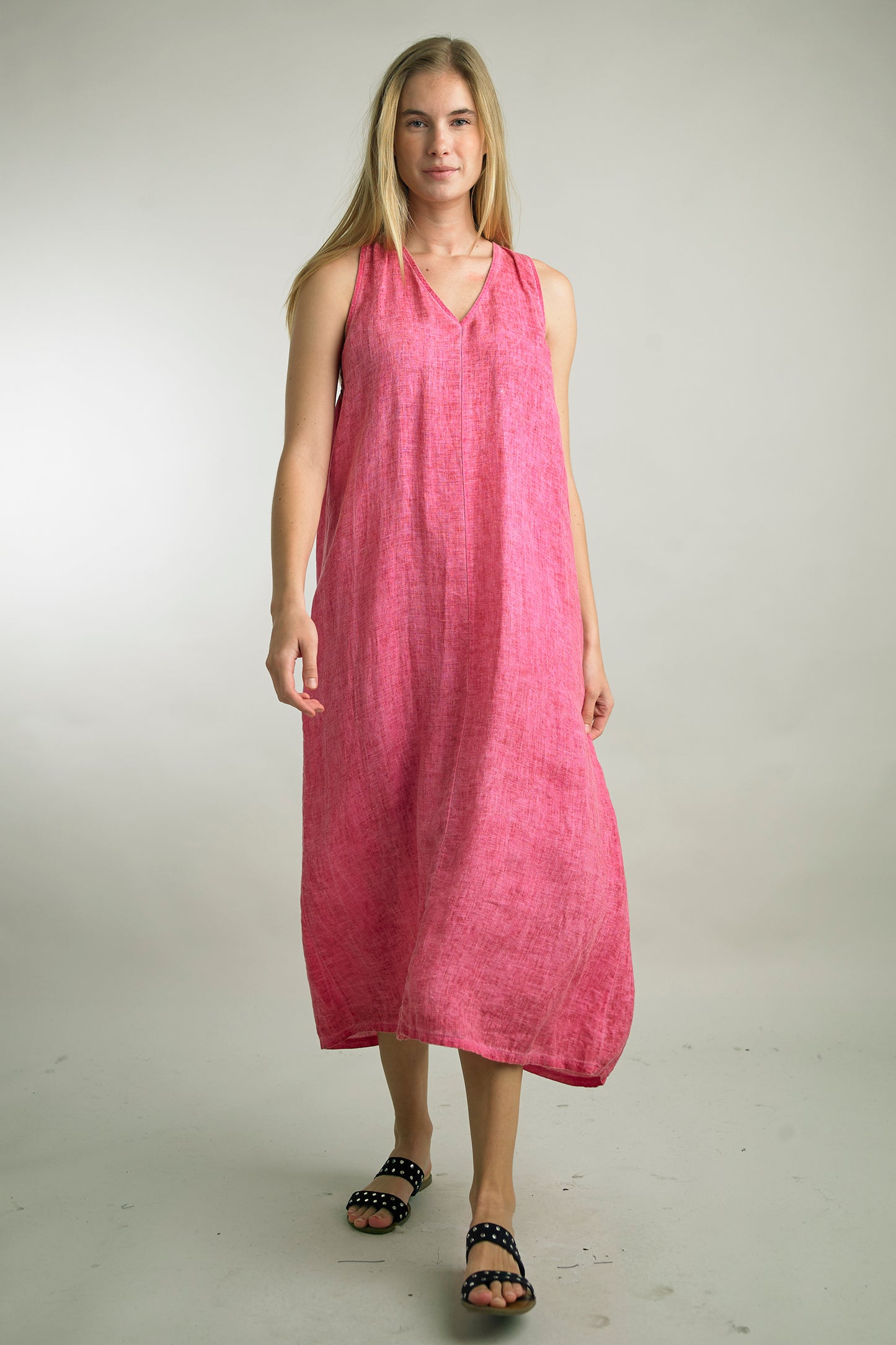 Woman's Sleeveless Dress