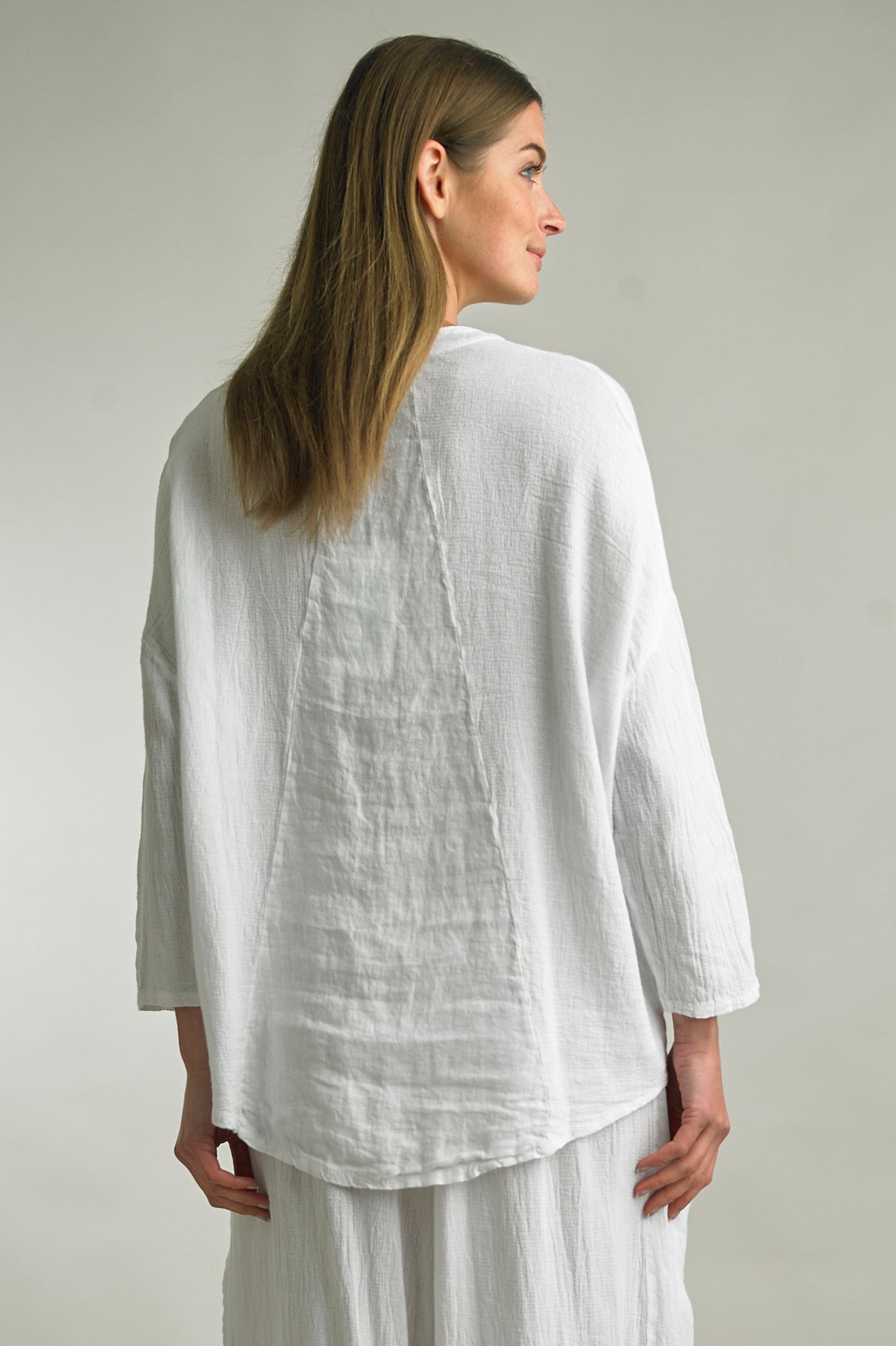 Women's 3/4 sleeve, 1/2 button, washed linen top