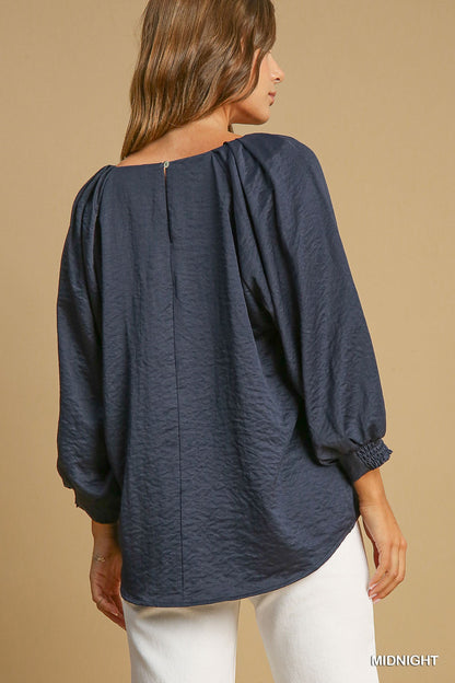 Scoop Neck High Low top w/ Pleated 3/4 Sleeve