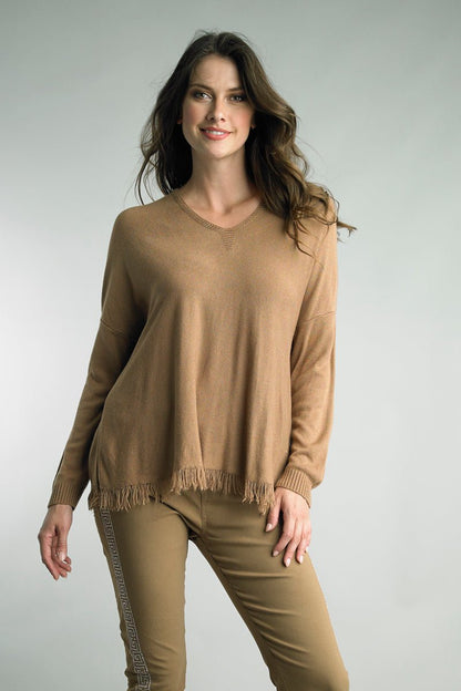 Sweater w/fringe - Bay-Tique